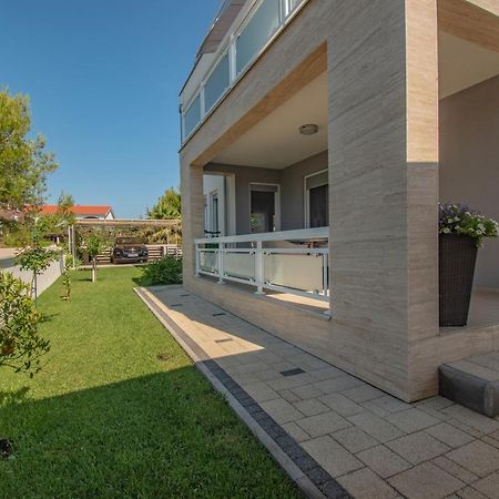 Villa Wiena Vir Bagian luar foto
